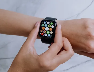 apple watch能用充电宝充电吗