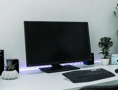 电脑主机启动但是显示屏不亮的原因