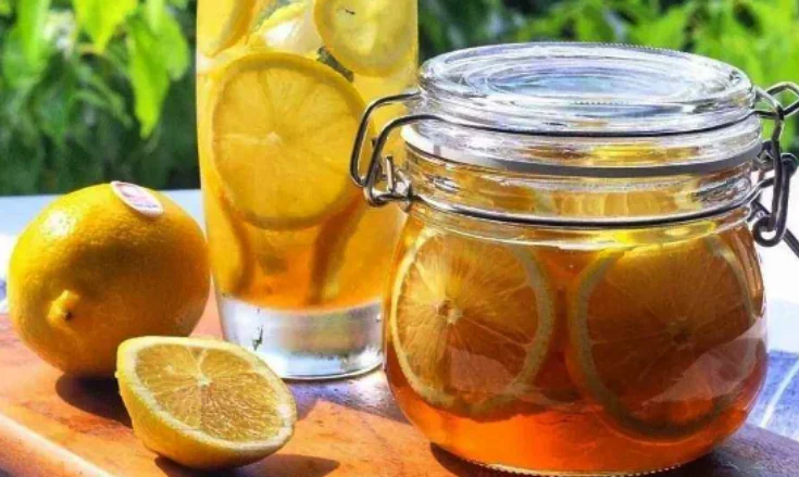 柠檬蜂蜜水有什么功效