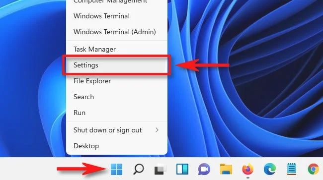 在 Windows 11 中，右键单击“开始”按钮并选择“设置”。