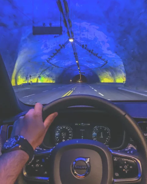 英吉利海峡海底隧道（世界上最长的海底隧道）