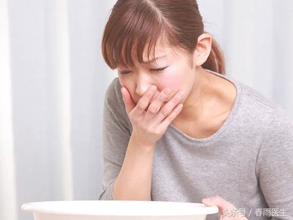 恶心呕吐不只是肠胃问题，这8种原因都可能导致恶心呕吐的发生！