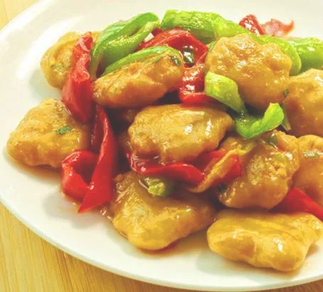 炒葱椒鸡最完美的做法，鸡肉鲜香麻辣，简单易做