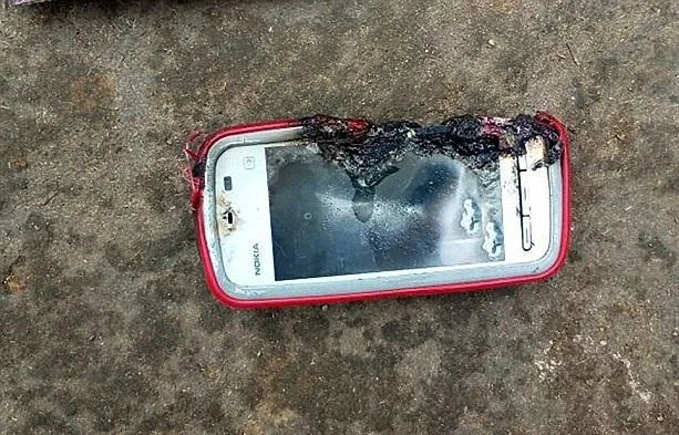 充电手机爆炸 | 充电手机爆炸视频